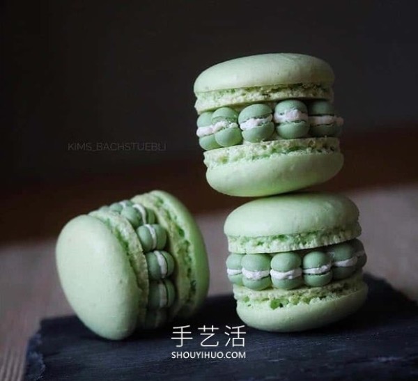 She transforms ordinary macarons into exquisite edible sculptures! 