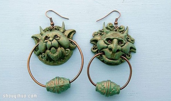 Selected 15 funny earrings~can also be worn on light bulb hangers! 