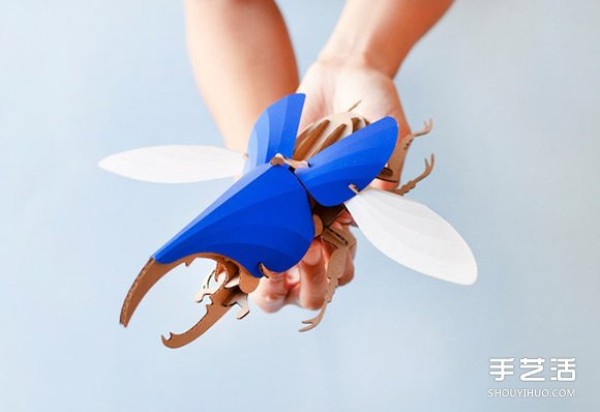 3D insect paper sculptures allow you to regain the fun of hand-making through puzzles