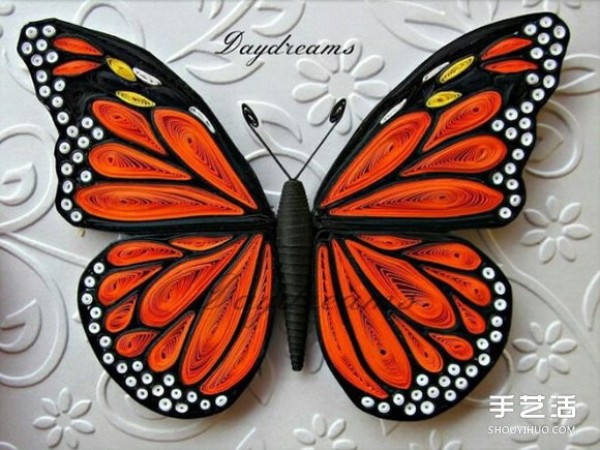 Appreciation of beautiful pictures of paper-quilled butterflies and hand-rolled paper butterflies