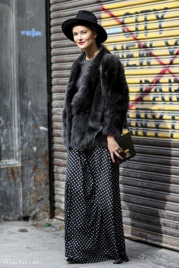 Maxi Skirt exudes charming charm in floor-length long skirts