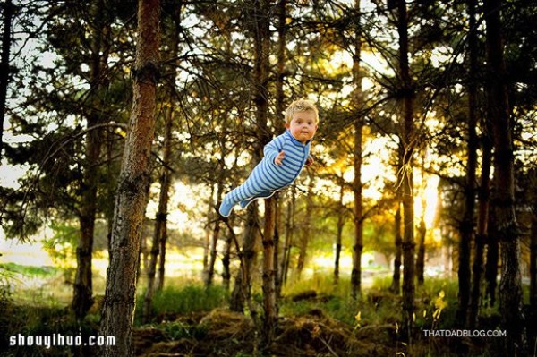 Father creates invisible wings for Baby Tang with love and photography