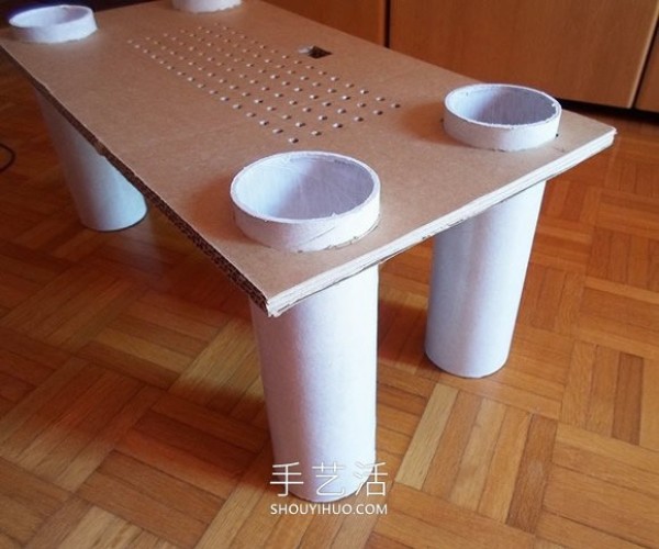 How to make your own multifunctional bed table without spending any money using cardboard! 