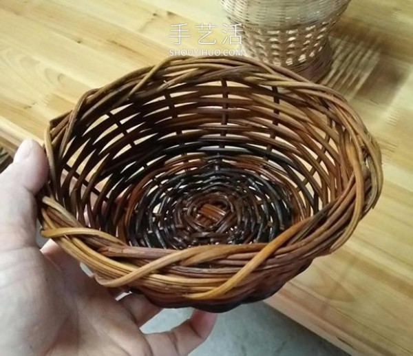 DIY Illustrated Tutorial on Weaving Methods for Rattan Storage Baskets