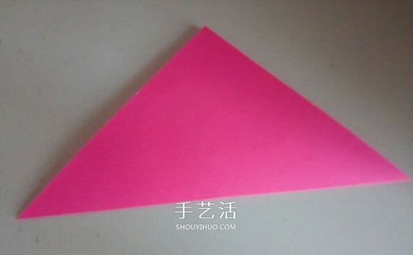 Illustration of the steps of folding a simple and beautiful five-petal paper flower