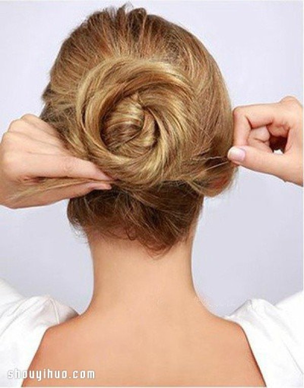 Super Beautiful Flower Bun Hair DIY Illustrated Tutorial for Girls with Long Hair, Look Over