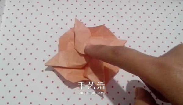 The best introductory tutorial for beginners with detailed illustrations of the Kawasaki rose fold method