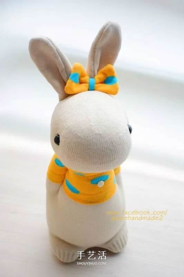 Pictures of super cute sock dolls and tutorials on how to make them