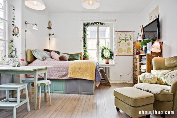 Small space makes great use of! Swedish 36 square meter country-style apartment kitchen