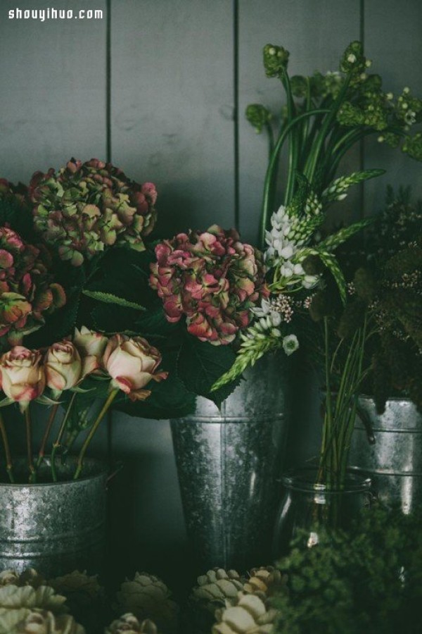 Neoclassical rustic retro floral shop layout design in a British town