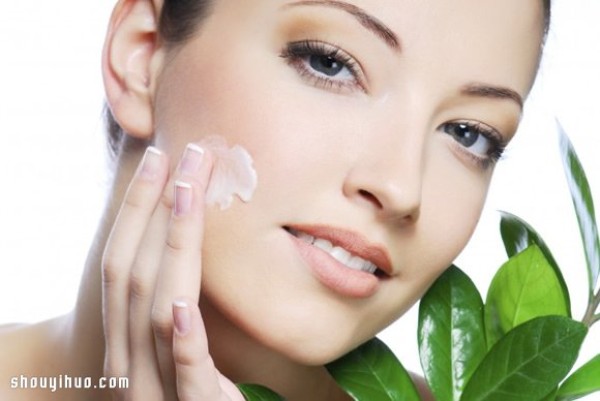 8 Bad Habits That Chronically Damage Your Skin You Must Get Rid of! 