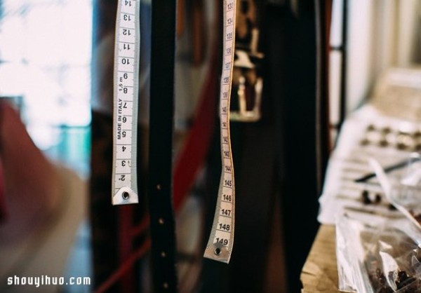 It was a carpenter who created a brand of handmade leather bags