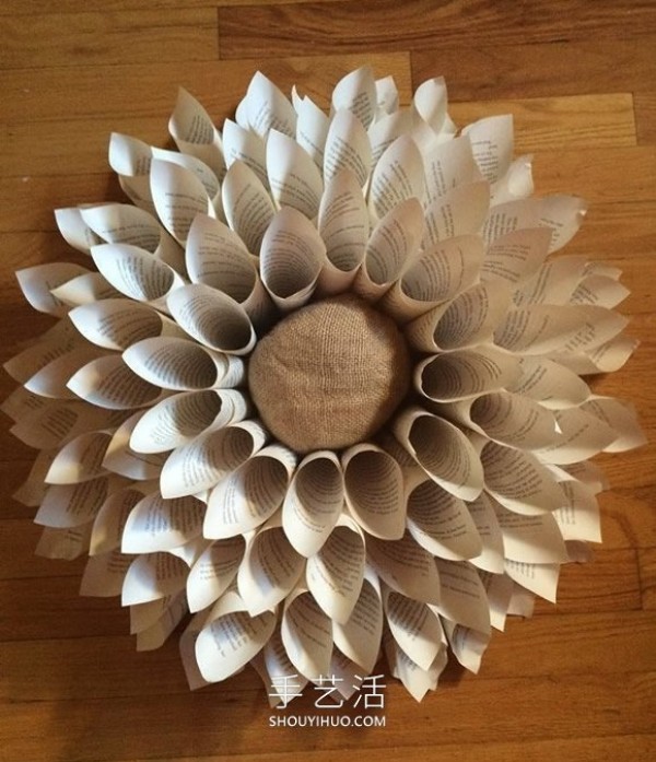 Tutorial on how to use old book waste to make handmade flower wall hangings