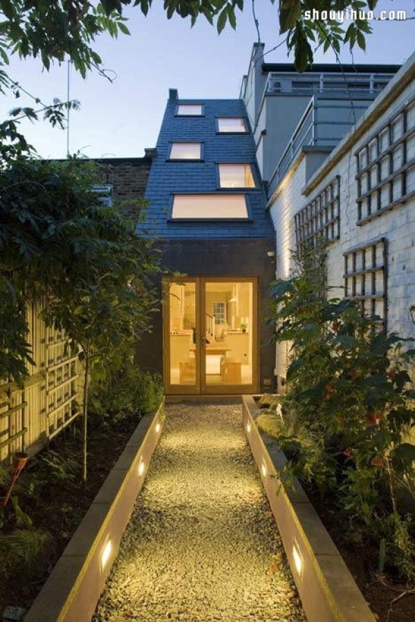 Narrow house was renovated to be a spacious home with 2 bedrooms and 1 living room