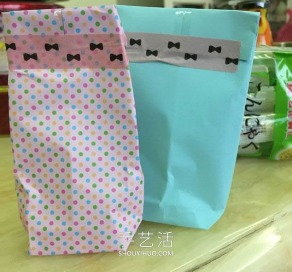 Illustrated tutorial on the origami method of homemade gift bags