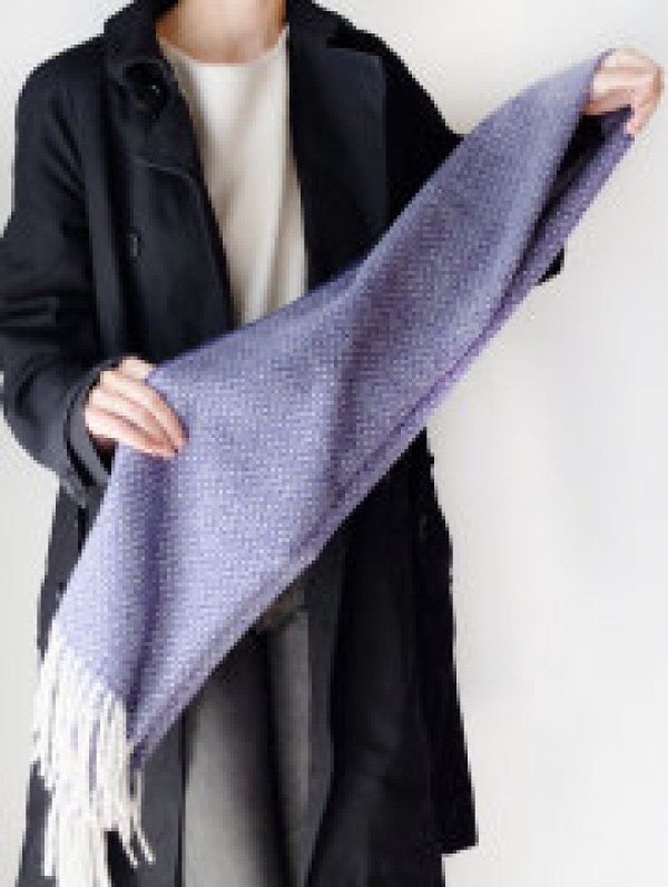 A comprehensive collection of various ways to tie a scarf, and 60 ways to tie a long scarf