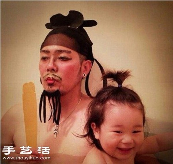 Father and daughter photos, this dad works too hard! 