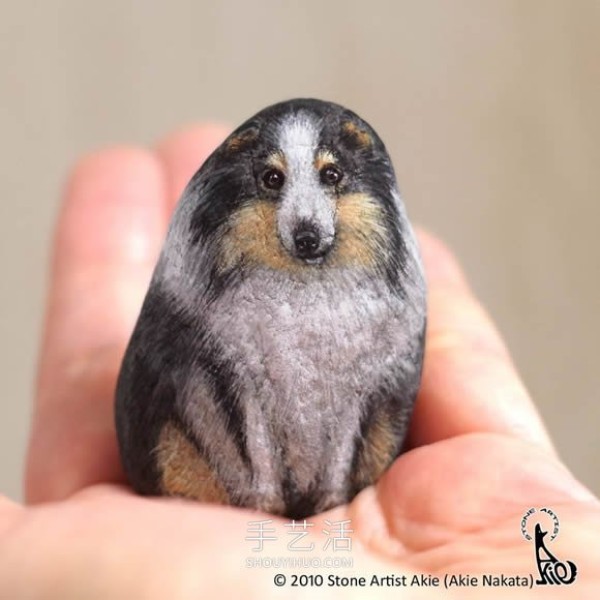 Japanese artist transforms ordinary rocks into highly realistic animals