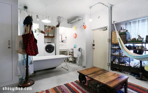 A very messy and real renovation of a 60-square-meter small old house in Tokyo