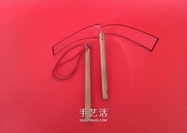 Illustration of how to make a homemade ejection and rotating bamboo dragonfly toy