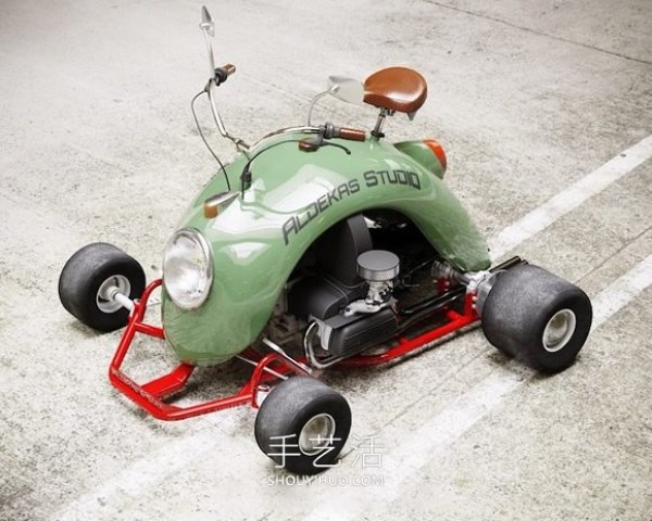 The designer used a Volkswagen Beetle to DIY a retro mini kart