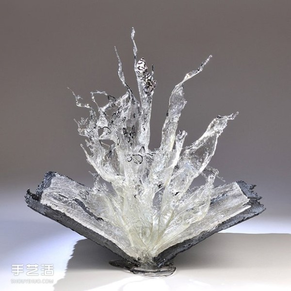 Creative resin sculptures: the vitality that condenses instantly after splashing