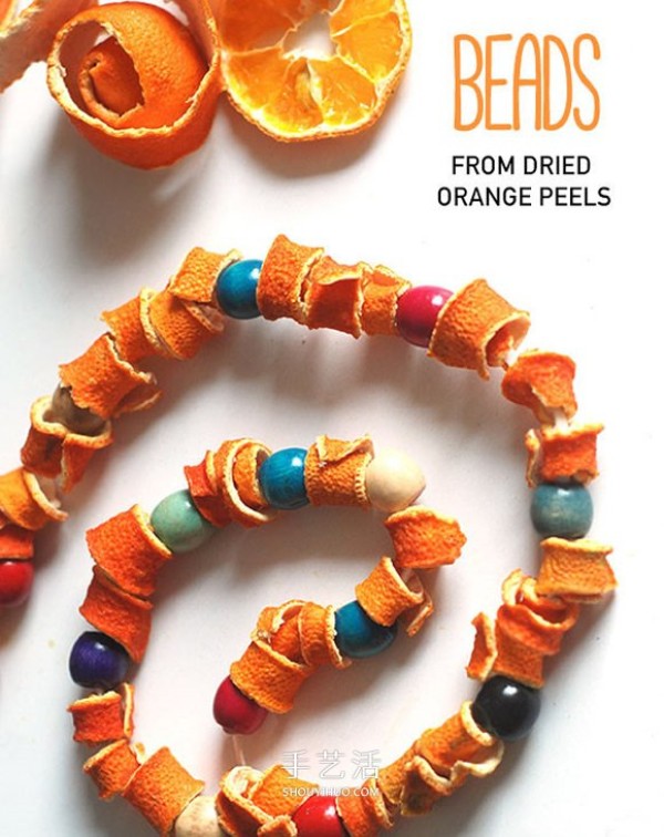 Illustrated tutorial on how to make a simple homemade orange peel bracelet