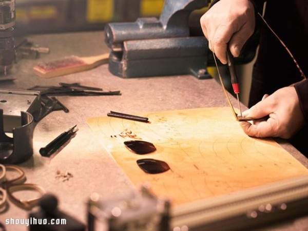 Burberry handmade glasses production process