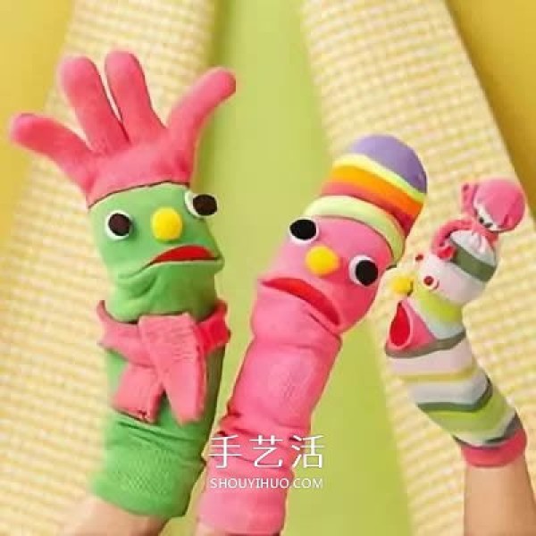 Its so easy to transform gloves and socks into hand puppets and make homemade cloth toys