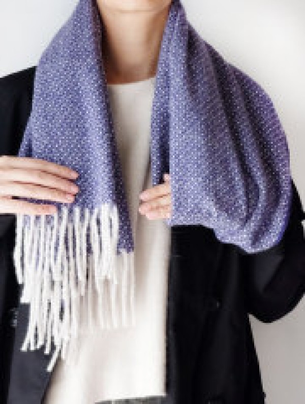 A comprehensive collection of various ways to tie a scarf, and 60 ways to tie a long scarf