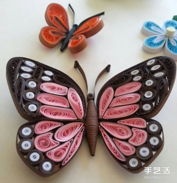 Appreciation of beautiful pictures of paper-quilled butterflies and hand-rolled paper butterflies