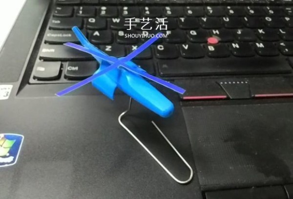 How to make a helicopter model with a ballpoint pen cap