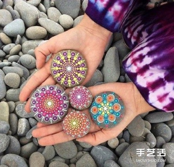 Pebble painting art, stone painting artwork with ethnic style