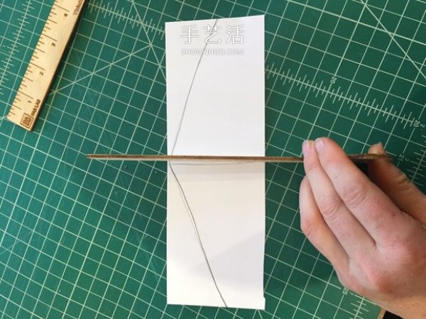 Illustration of how to make a homemade balsa glider