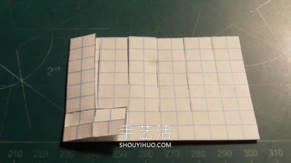 The simplest tutorial on how to fold a rotating paper airplane