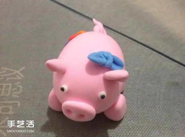 Ultra-light clay pink pig DIY illustrations of handmade clay piglets