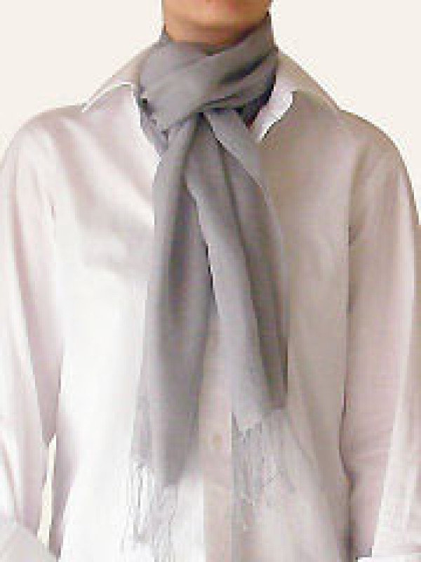 A comprehensive collection of various ways to tie a scarf, and 60 ways to tie a long scarf