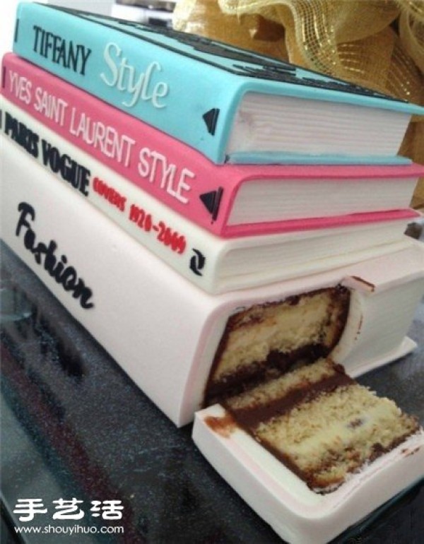 What will the creative book cake taste like? 