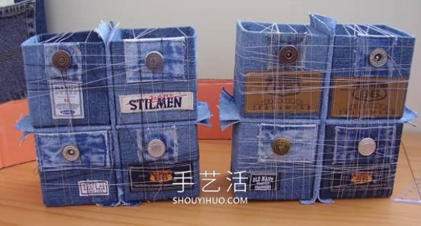 Old jeans are transformed into a multifunctional storage cabinet with drawers and side pockets! 