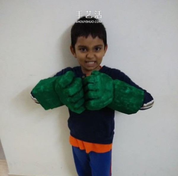 How to make Hulk gloves with sponges