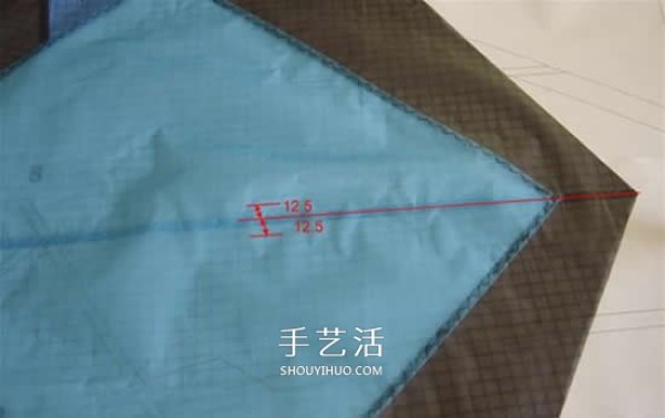 Teach you step by step! The production method and process of tumbling stunt kite