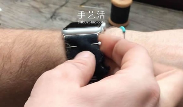 Tutorial on how to make Apple watch straps from underwear elastic bands