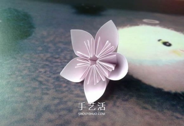 You will definitely learn it! Super simple origami steps of five-petal cherry blossom