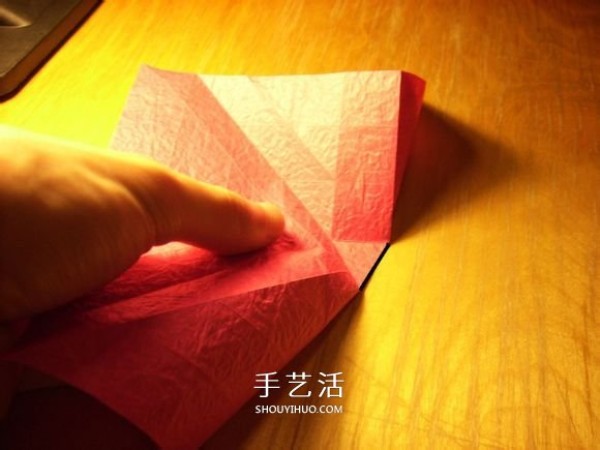 How to fold a Korean-style rose gift box, including the folding method of the lid and box body