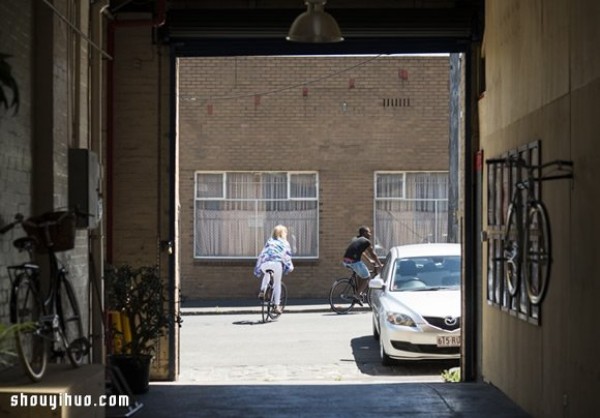 LEKKER, a long-established bicycle shop in a quiet alley in Melbourne