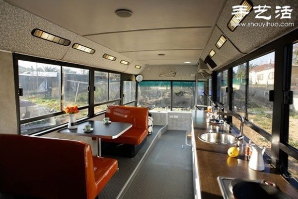 Israeli female DIY bus transformed into a mansion