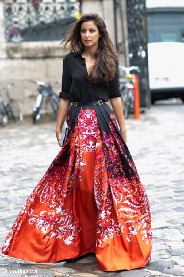 Maxi Skirt exudes charming charm in floor-length long skirts