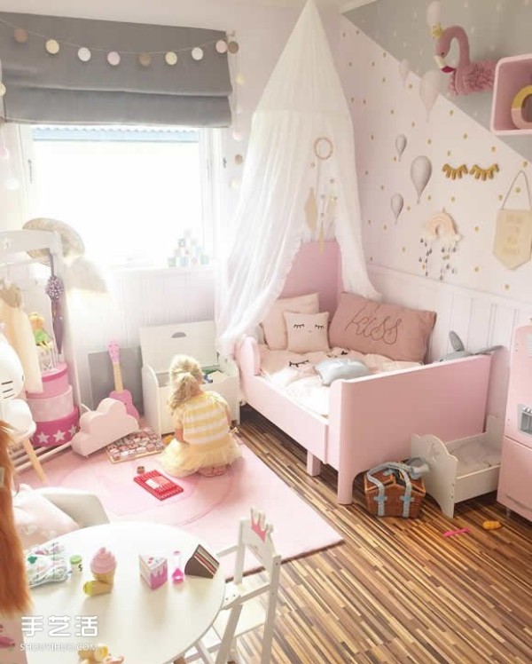 If you have a daughter, you must create an ice cream-colored room for her like this