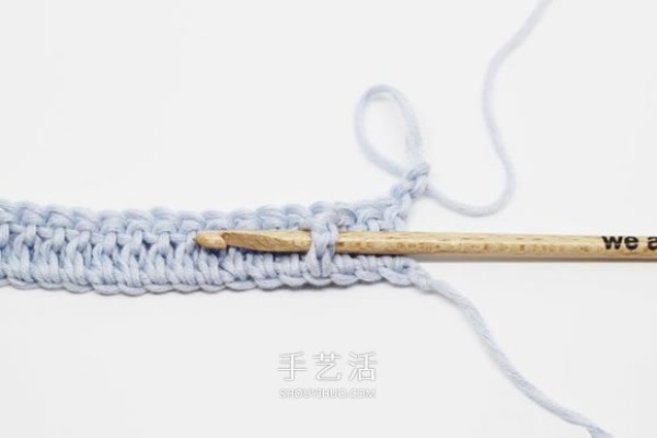 The illustrations of basic crochet rib stitches can be used in hats and handbags