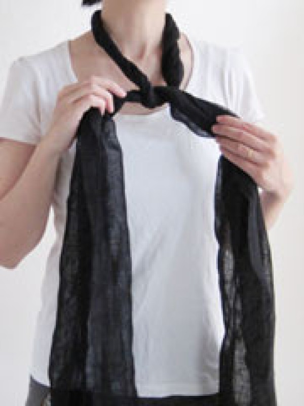 A comprehensive collection of various ways to tie a scarf, and 60 ways to tie a long scarf